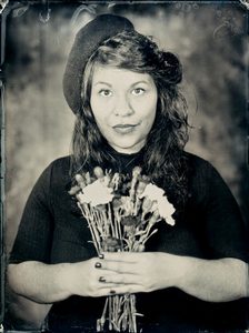Portrait au collodion de Kathleen Brun de la chaine Bolchegeek
